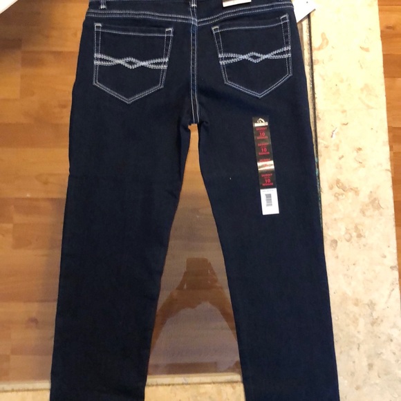 Jeans - Picture 2 of 4